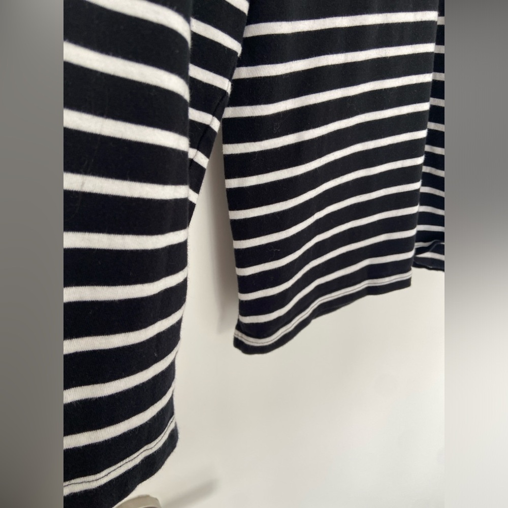 H&M BLACK AND WHITE CLASSIC STRIPED 100% COTTON TOP, LARGE - Picture 6 of 9